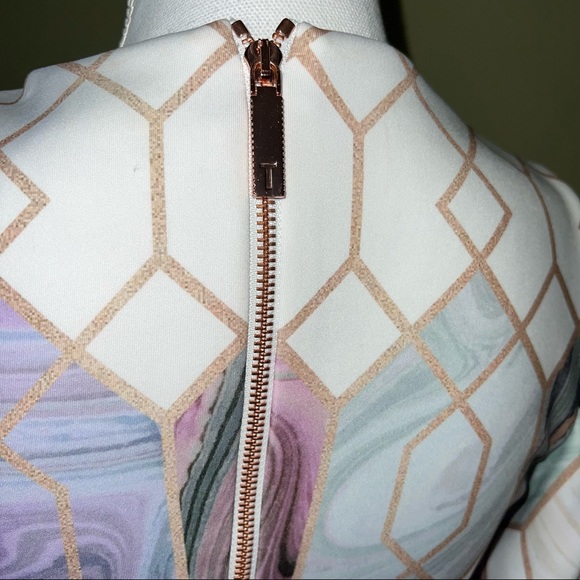 Ted Baker sheath dress. White with rose gold and greens - Picture 7 of 9